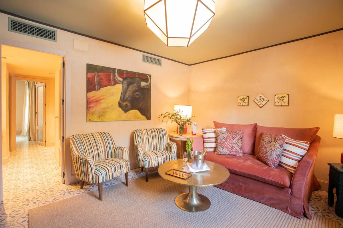 Zona de estar de Hospes Las Casas del Rey de Baeza, a Member of Design Hotels
