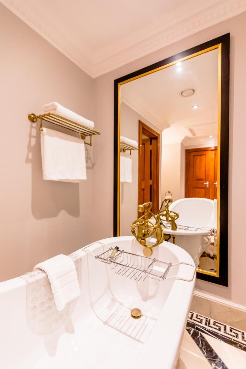 Gold Reef City Hotel - Housity