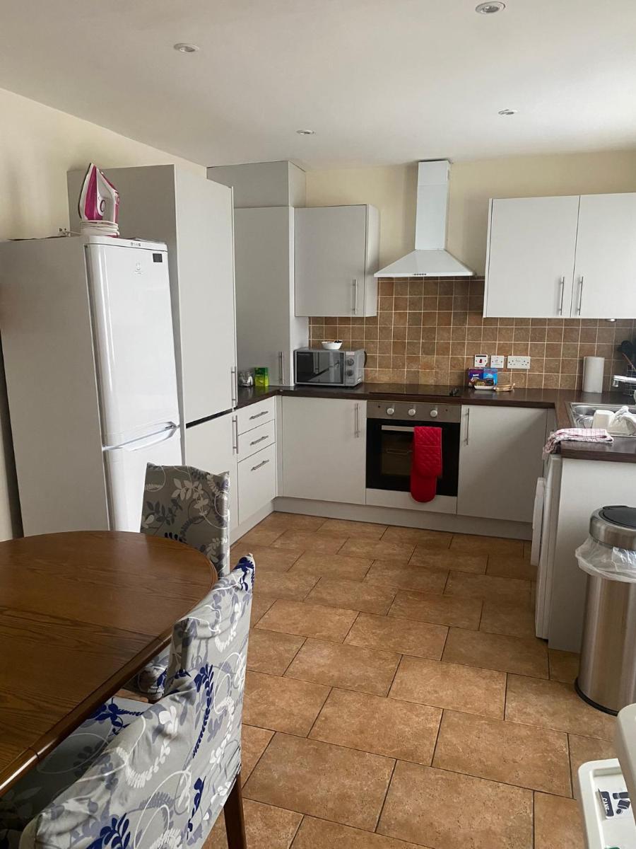 Ainsworth Place - Housity