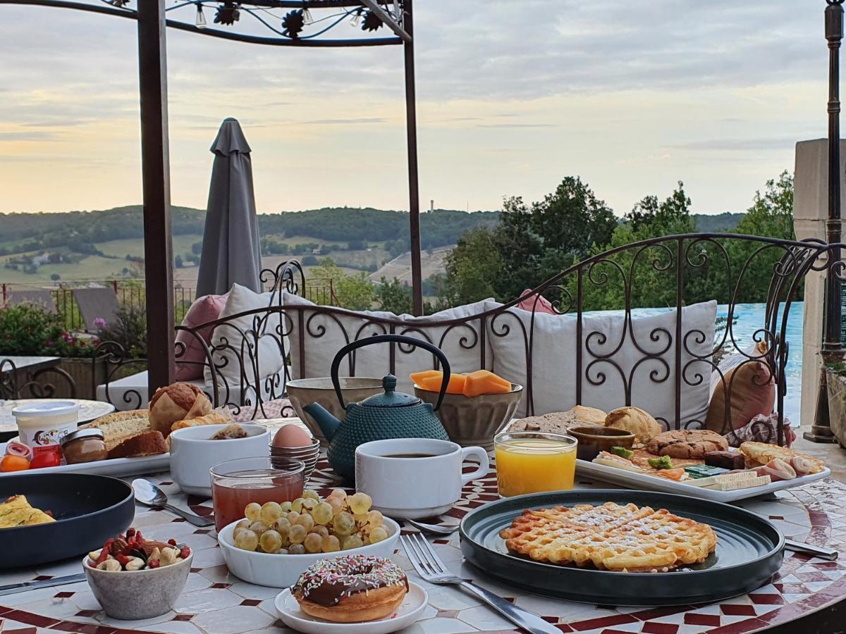 Nourriture dans l'hôtel ou à proximité