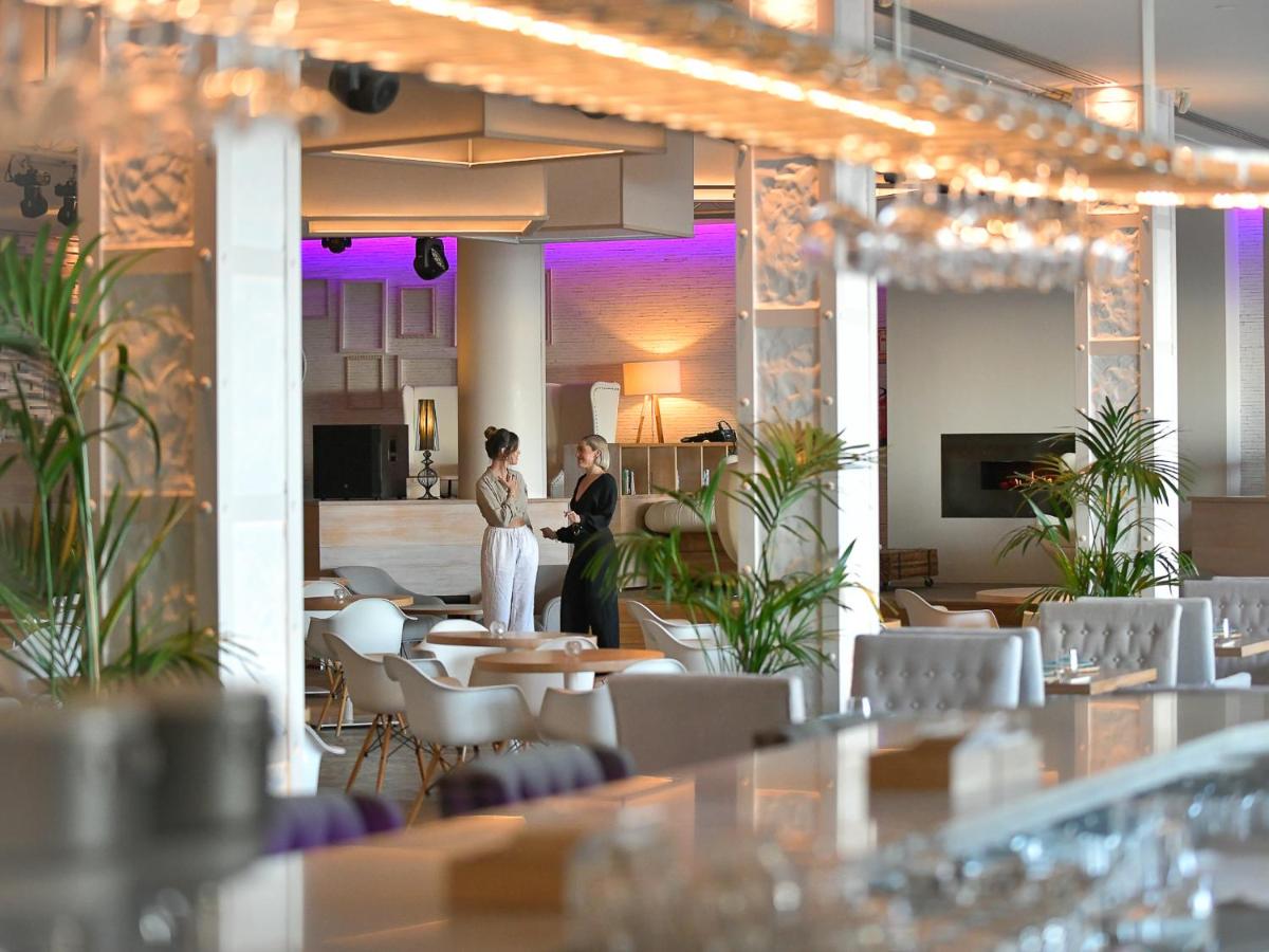 Clientes alojados en Amàre Beach Hotel Marbella - Adults Only Recommended