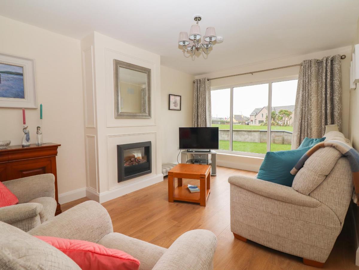 20 Lighthouse Village - Housity