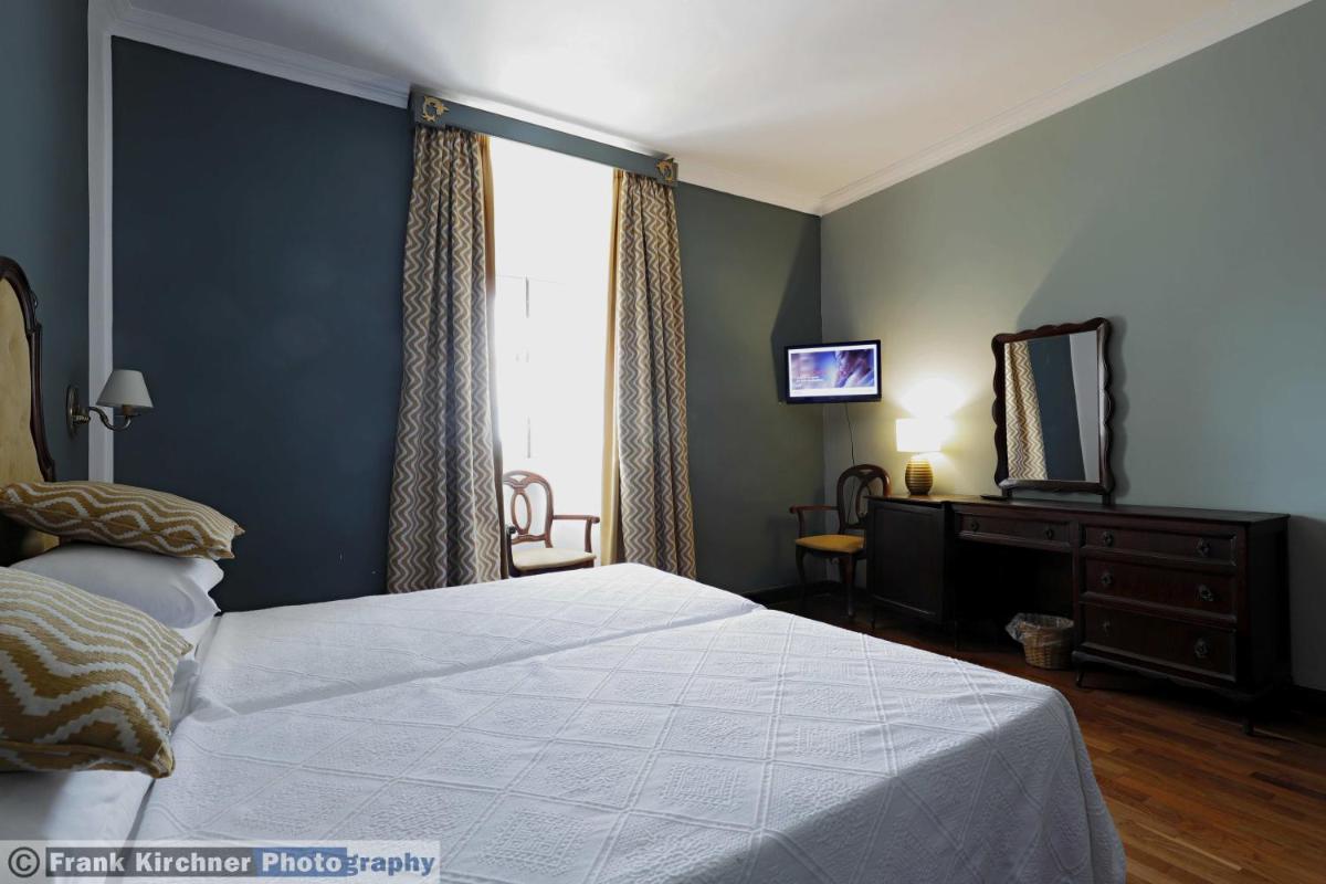 Hotel Castille - Housity