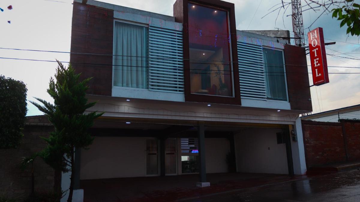 Hotel Las Torres - Housity