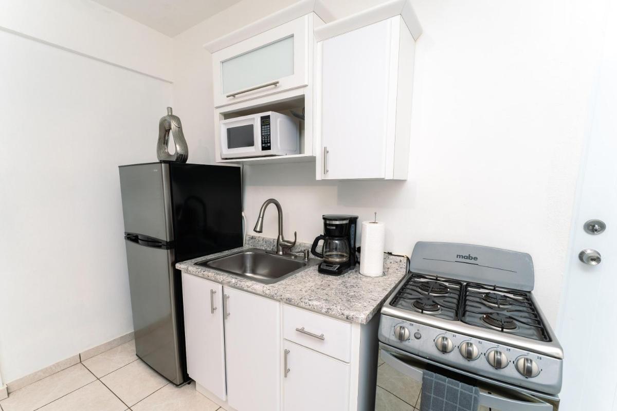 Green Studio 1 - just 7 min drive to the beach - Housity