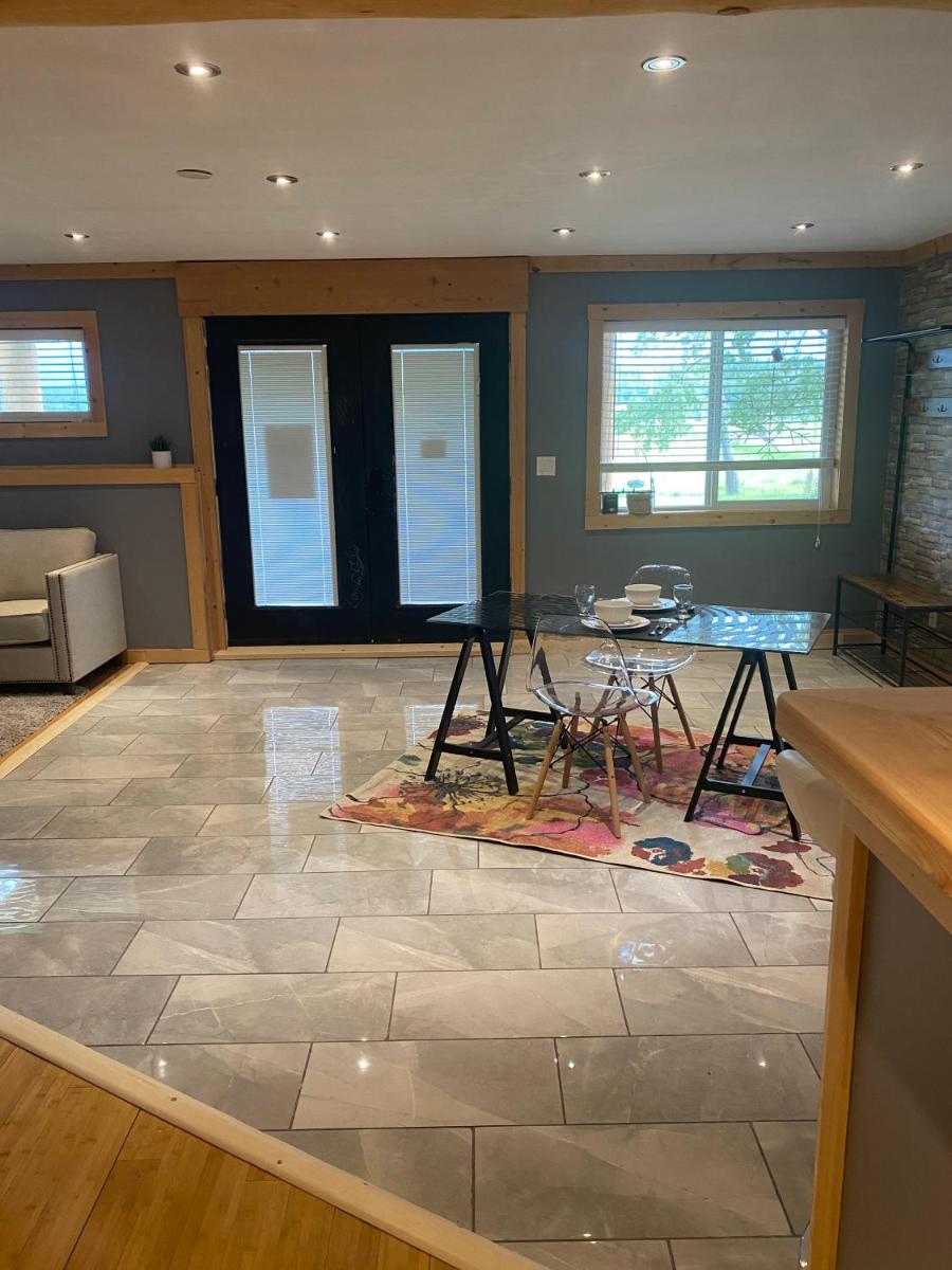 modern one bedroom suite - Housity