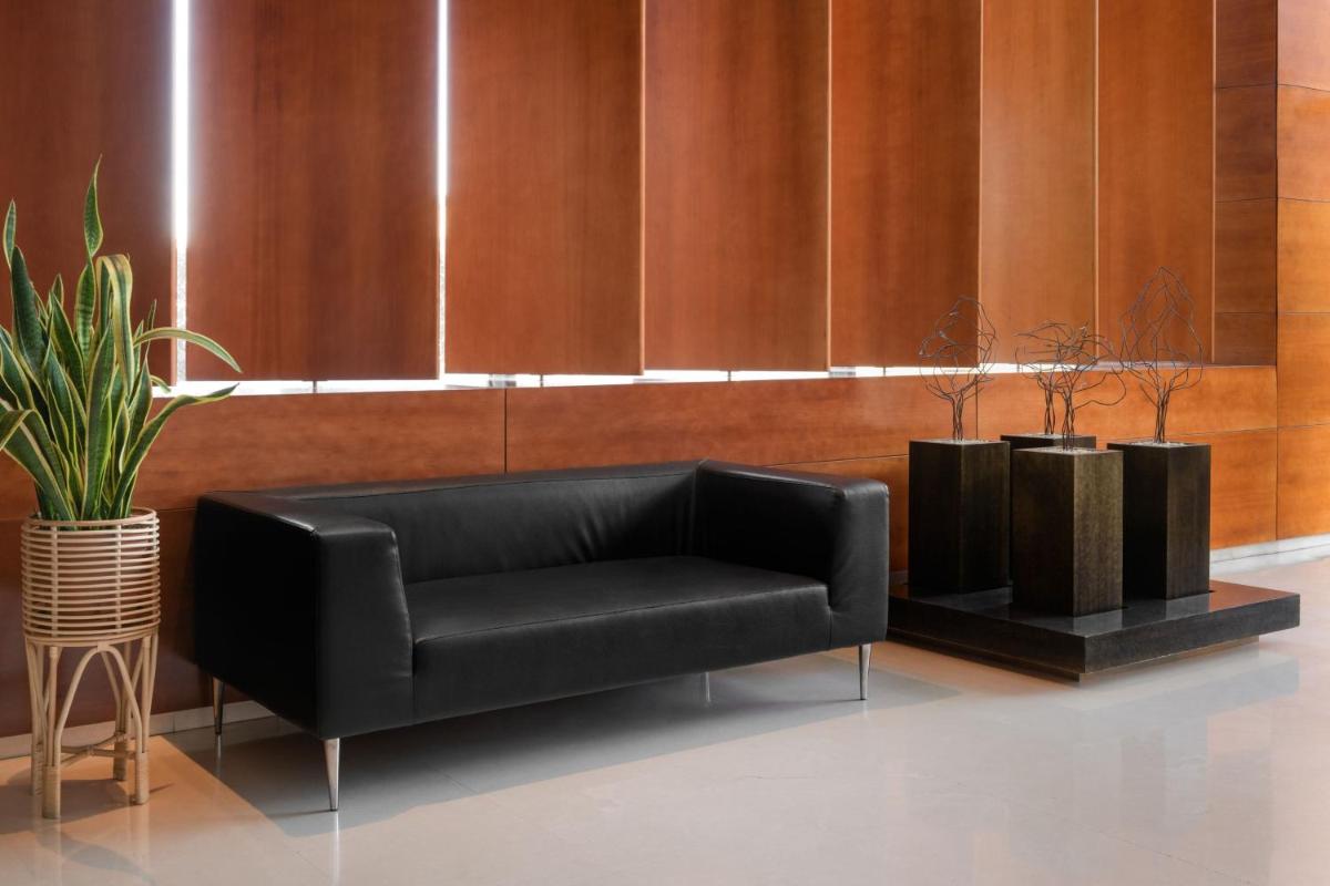 AC Hotel Alcalá de Henares by Marriott - Housity