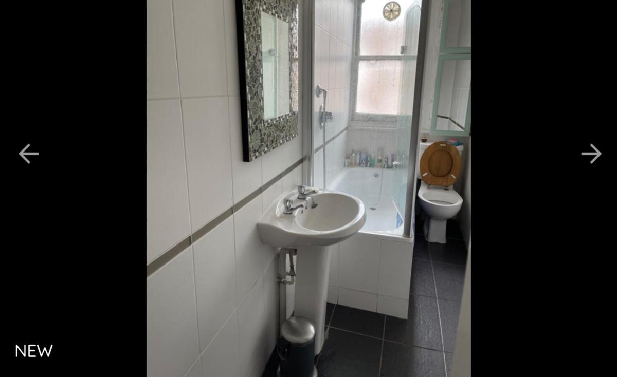 Cedar House - Housity