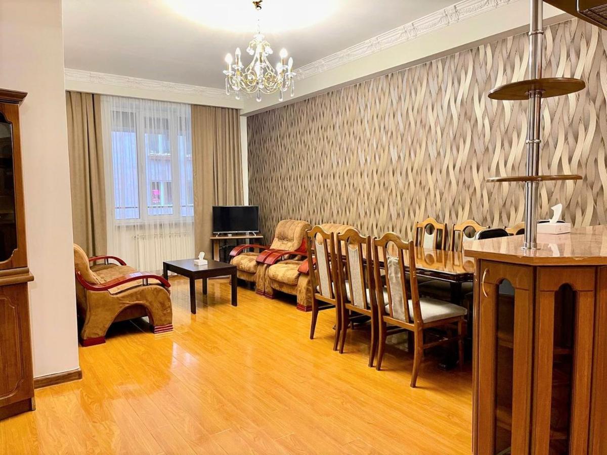 Yerevan House Luxury apartment 11 - Housity