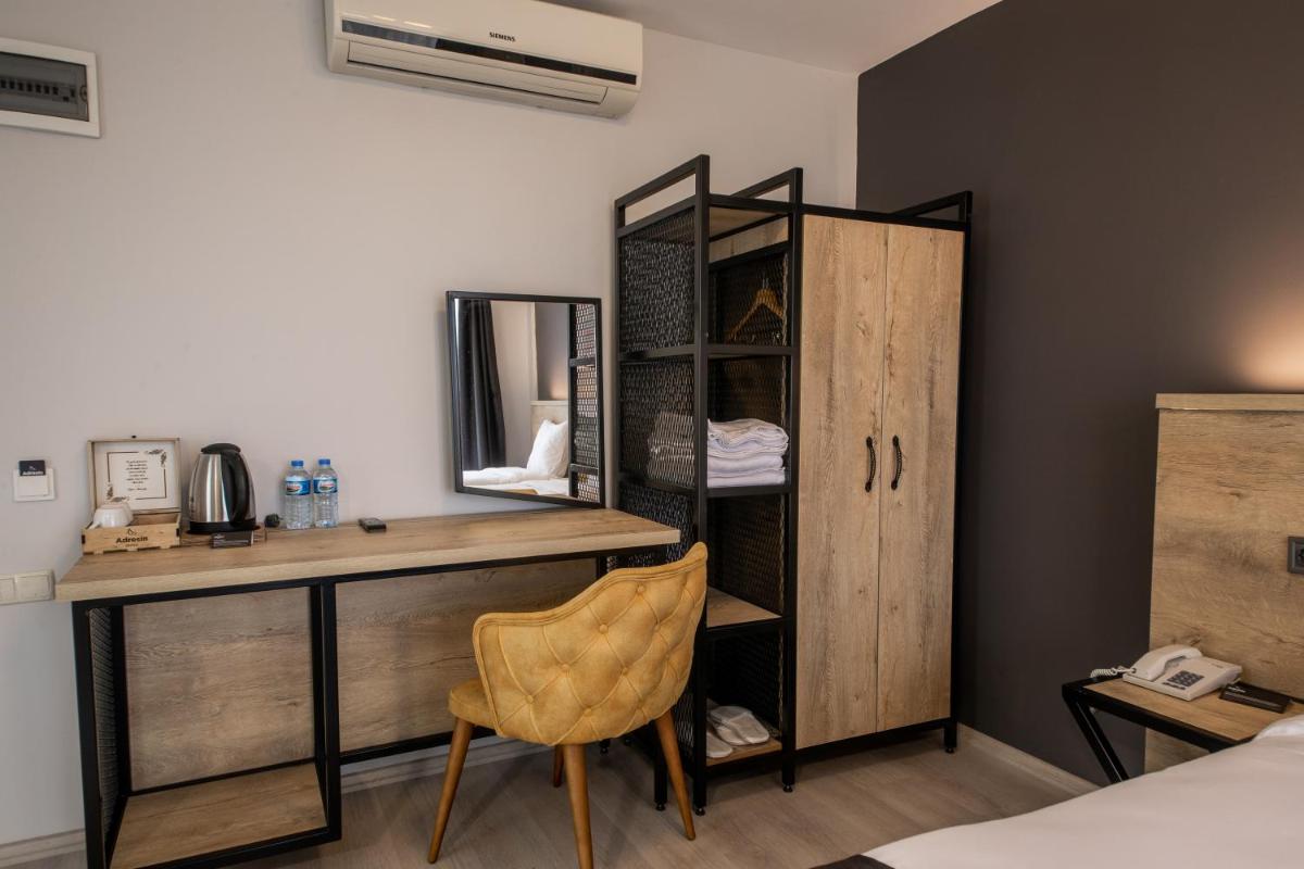 Adresin Hotel - Housity