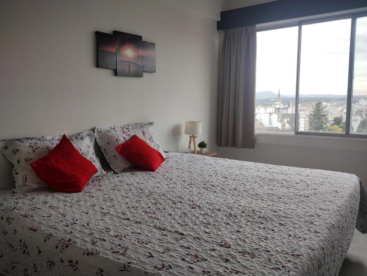 Mountain Center - Housity