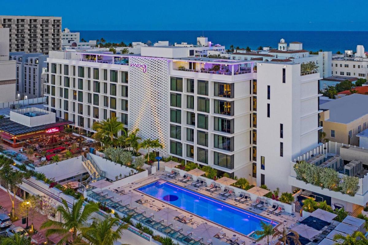 Moxy Miami South Beach - Housity