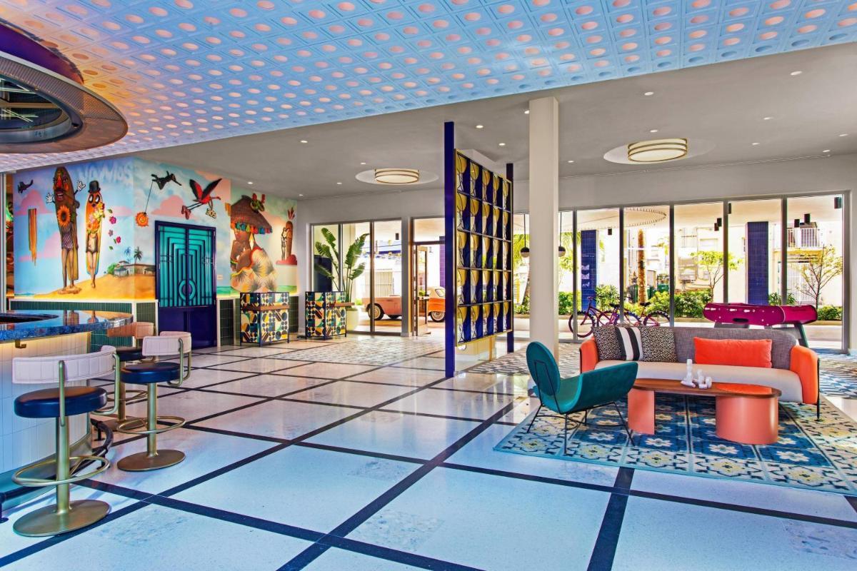 Moxy Miami South Beach - Housity