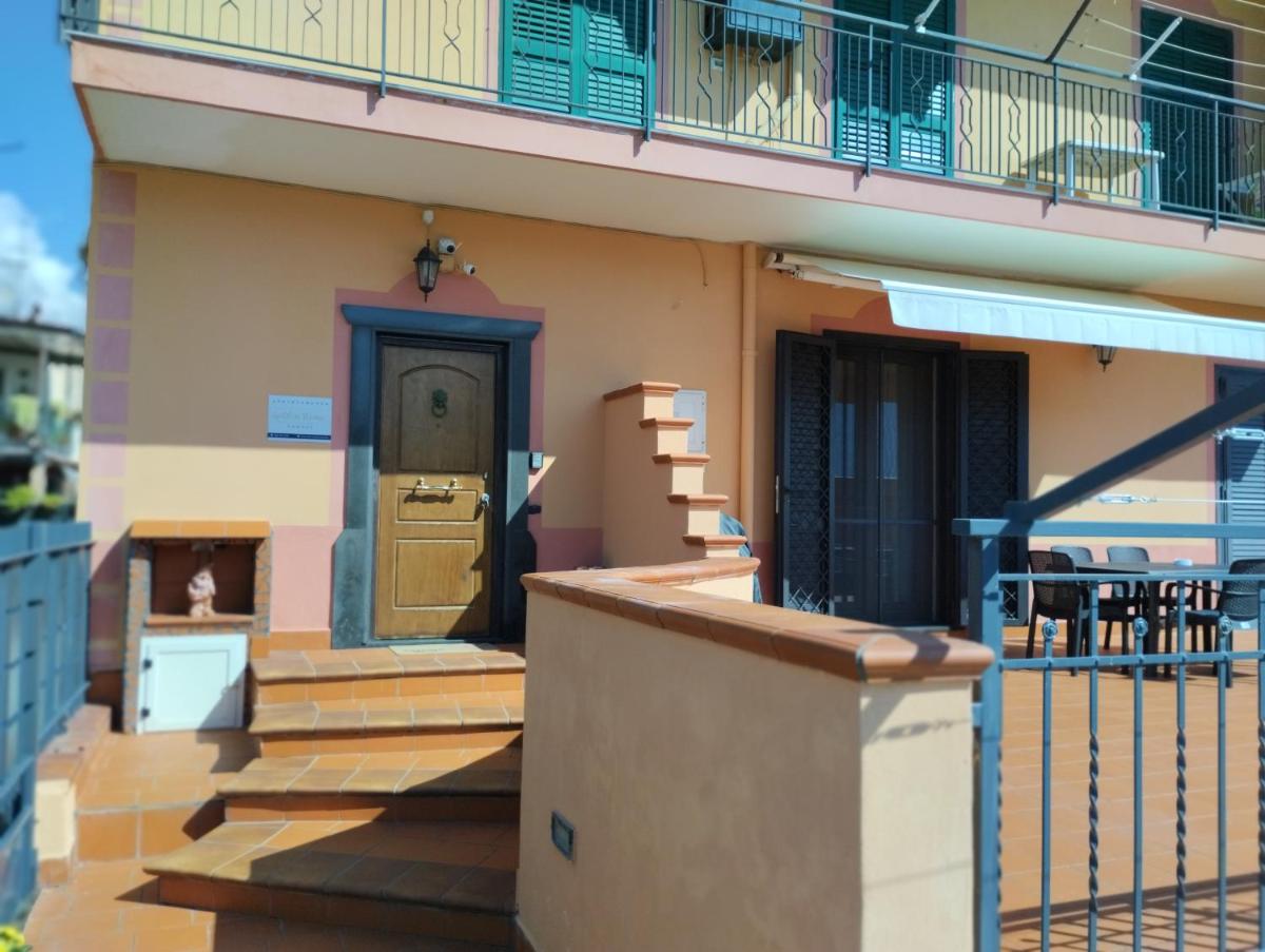Golden House Pompei - Housity