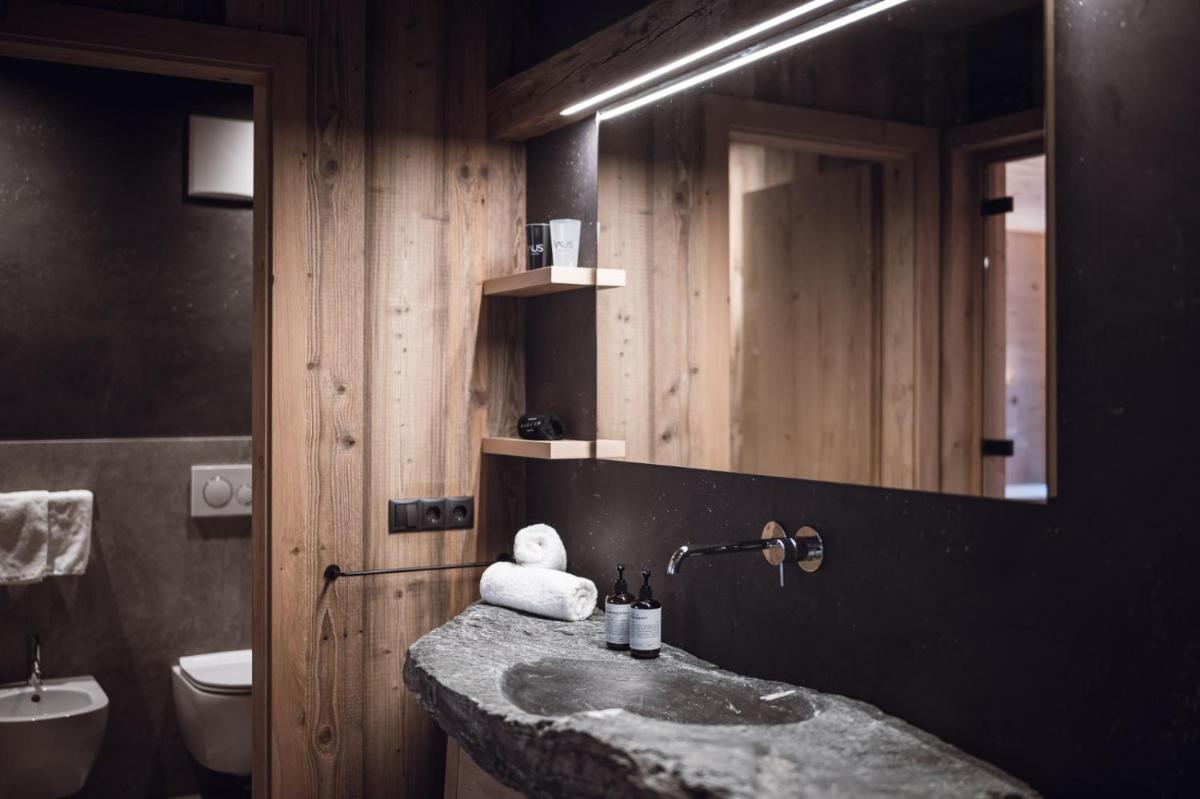 Amus Chalets Dolomites - Luxury Chalets South Tyrol - Housity