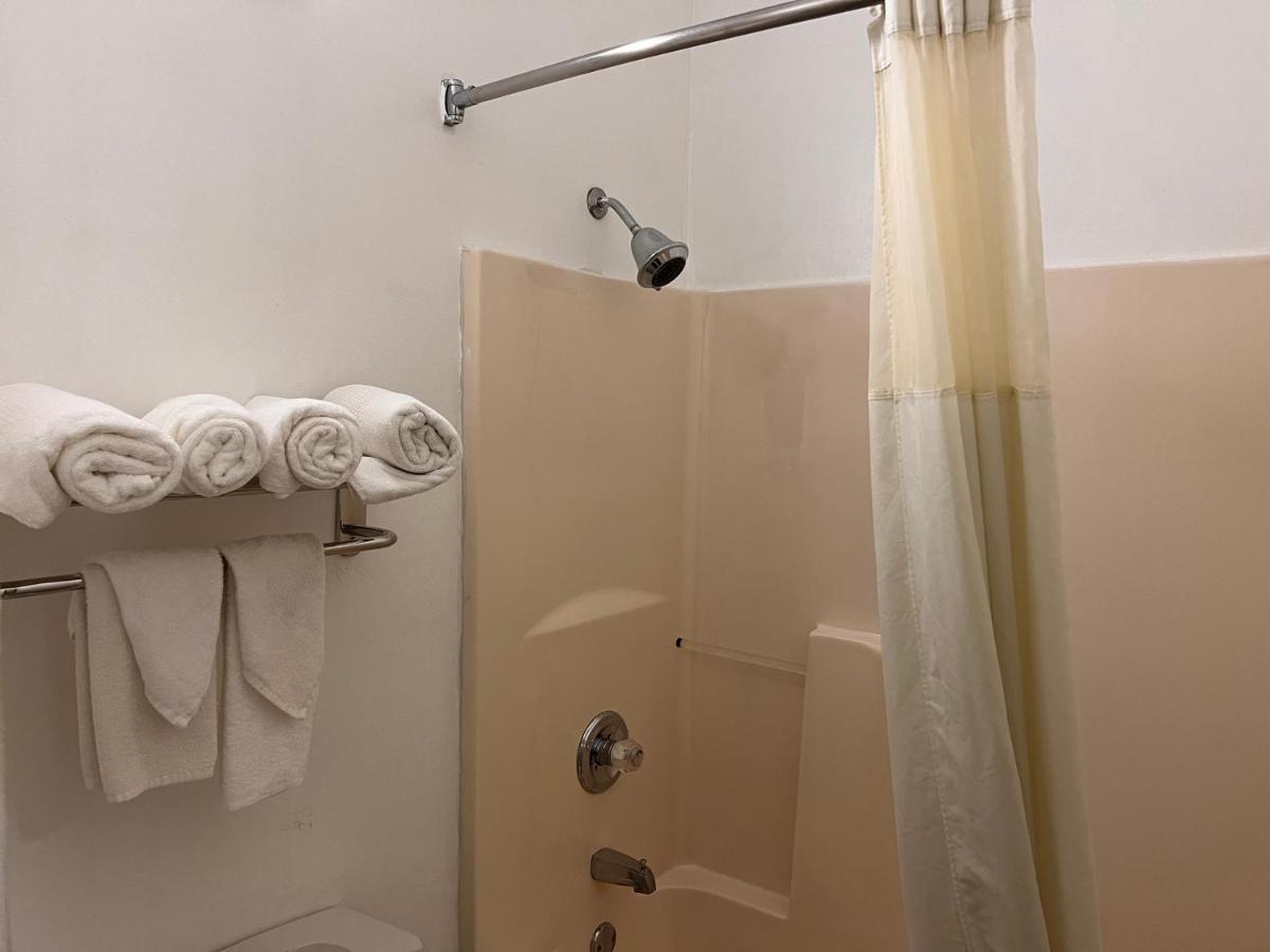 Quality Inn Maysville - Housity