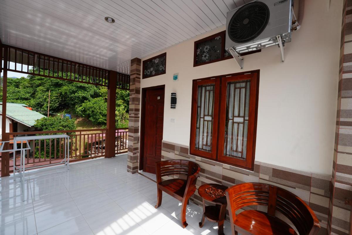Ida Guest House & JUNGLE TREKKING - Housity