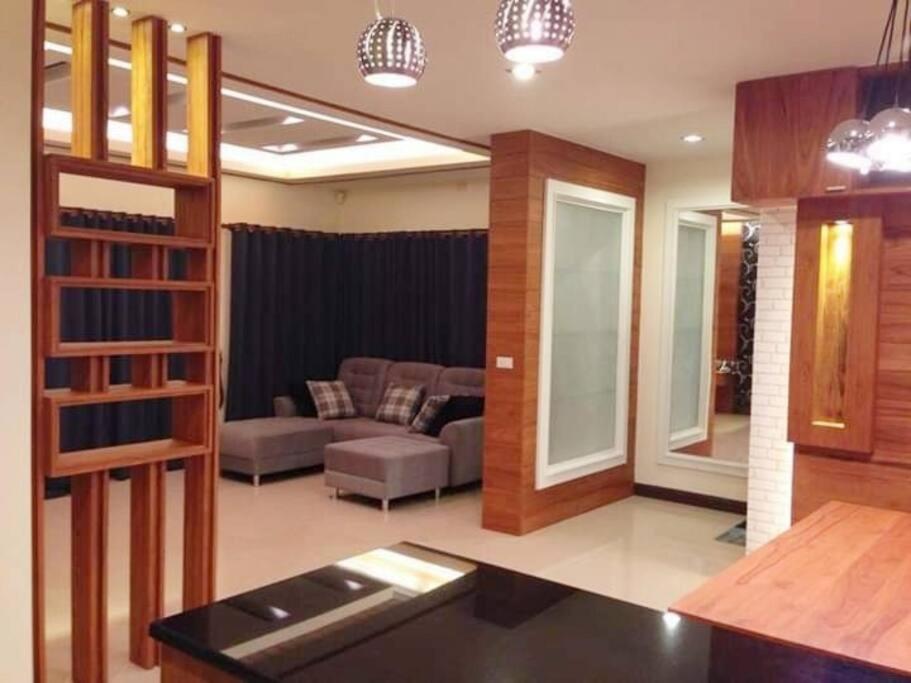 Suitetrails - #3Bed #4Bath Close to Unity School and Airport