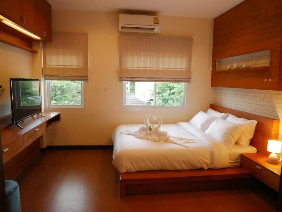 #3Bed #4Bath Close to Unity School and Airport - Housity