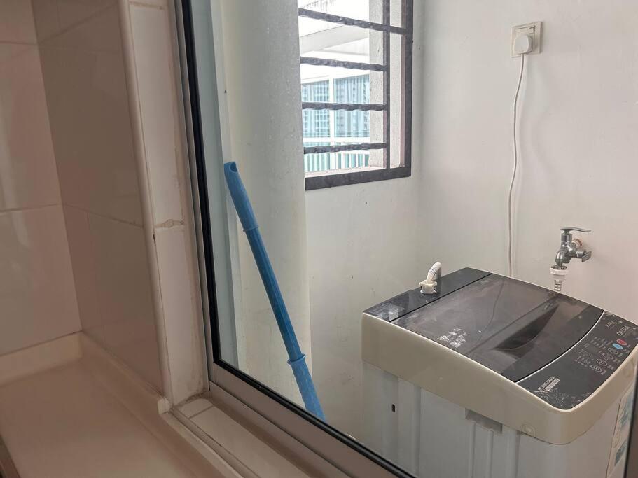 Golden Sands Seaview Residence 3MIN walk to Hospital Sultanah Aminah by Micasa Homestay - Housity
