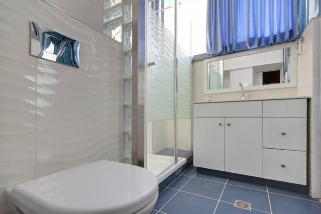 Holyland Apartments - Housity