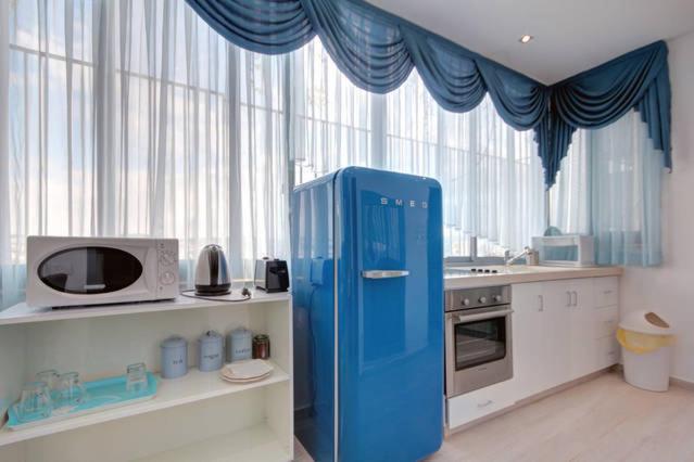 Holyland Apartments - Housity