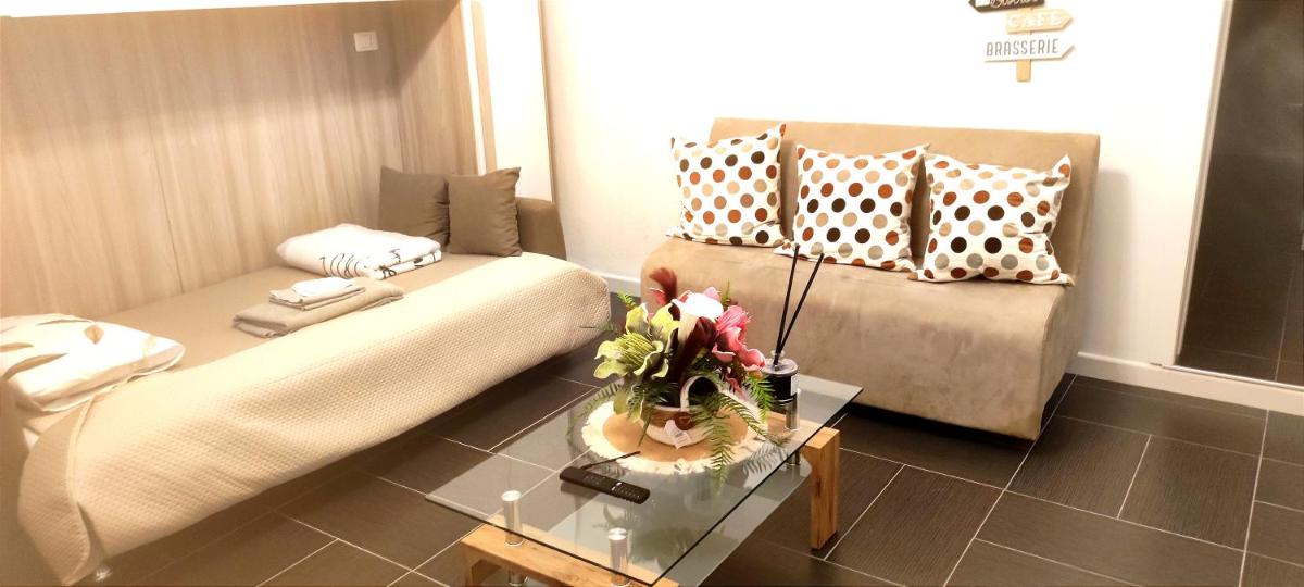 Dimora Falcone - Housity