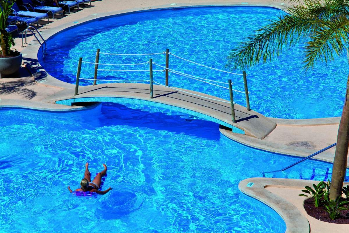 Piscina en o cerca de JS Alcudi-Mar