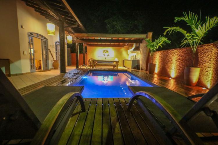 Casa OXALÁ Casa de Praia a 100 metros da Praia de Santiago - Housity