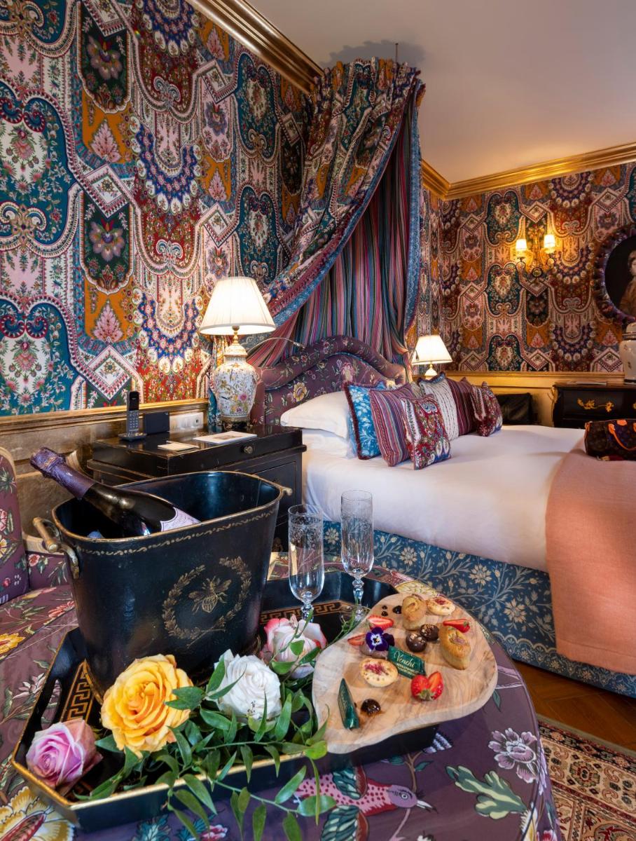 Coin salon dans l'établissement Villa Gallici Hôtel & Spa