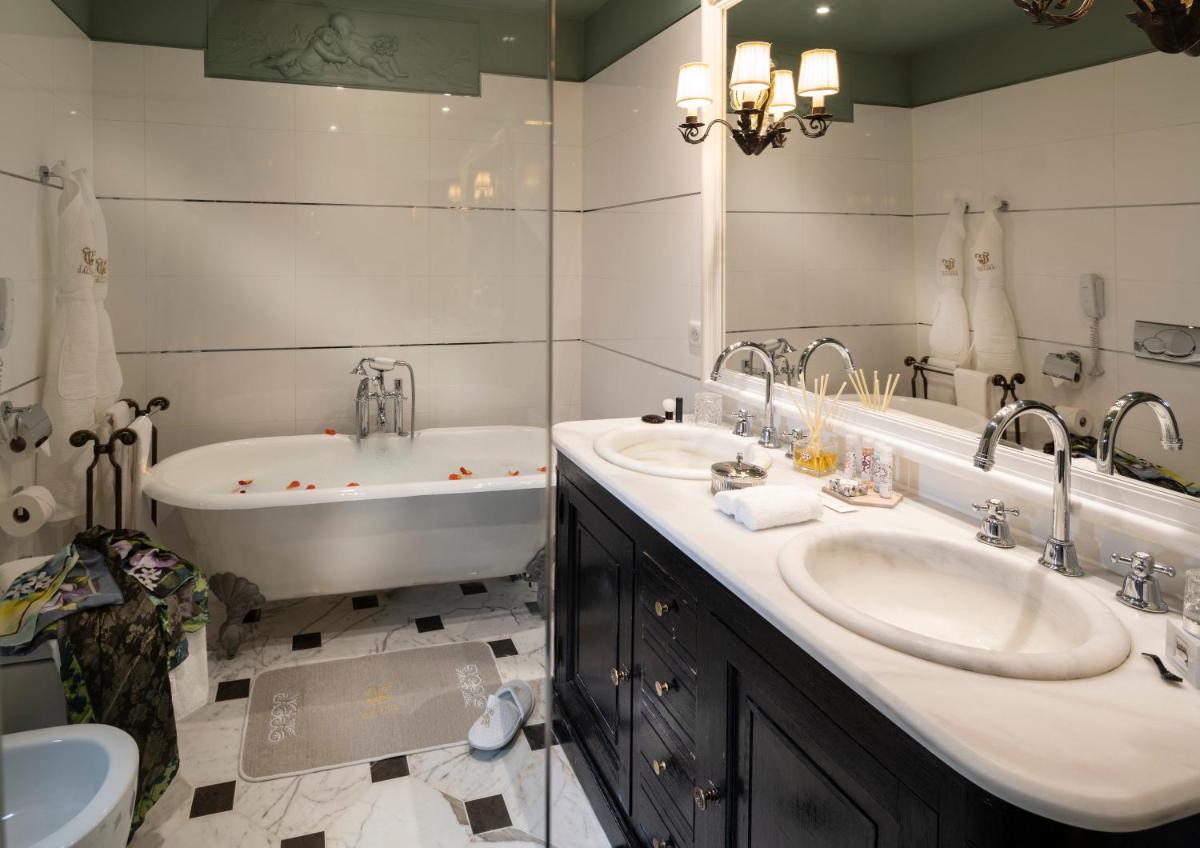 Salle de bains dans l'établissement Villa Gallici Hôtel & Spa