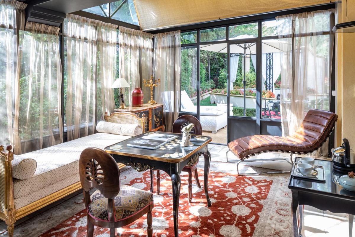 Coin salon dans l'établissement Villa Gallici Hôtel & Spa