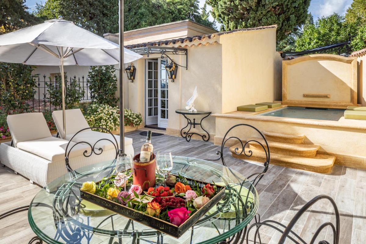 Nourriture dans l'hôtel ou à proximité