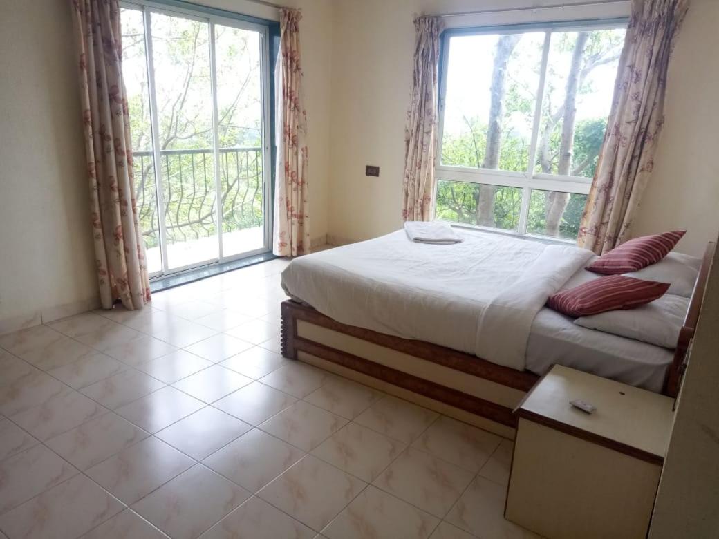 Palm Valley Bunglow - Housity