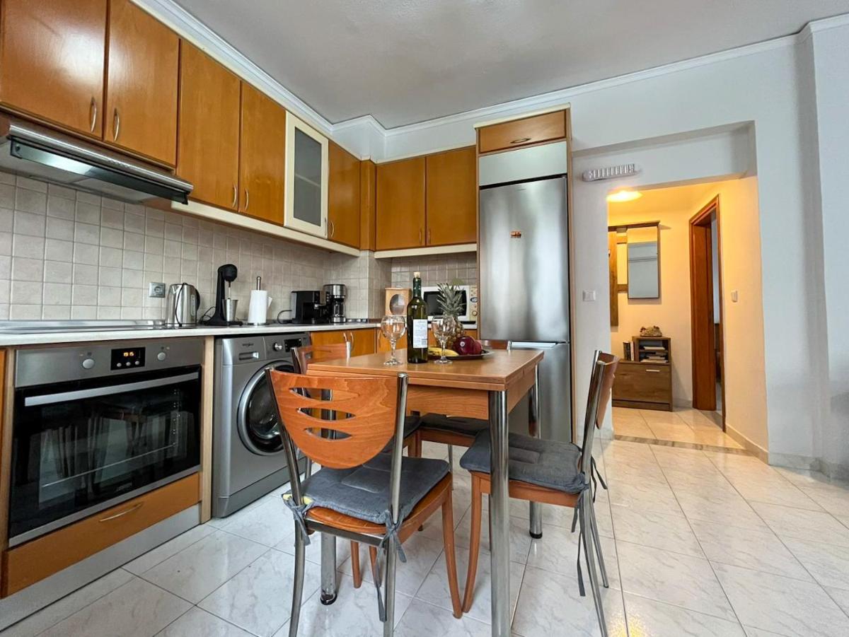 Asiminas lovely house - Housity