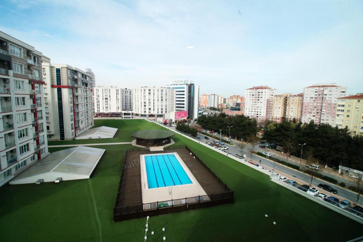 Sarissa Hotel - Housity