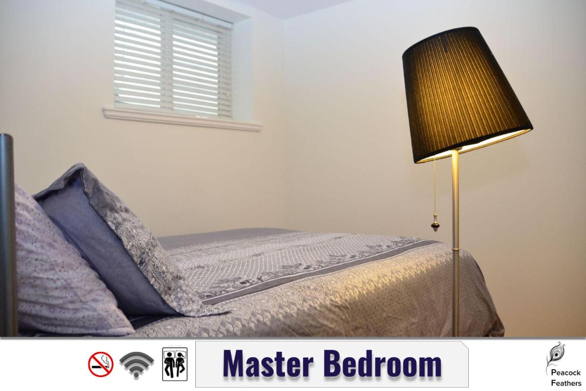 Stylish Guest Suite with Free Parking - Sleep up to 6 - Housity