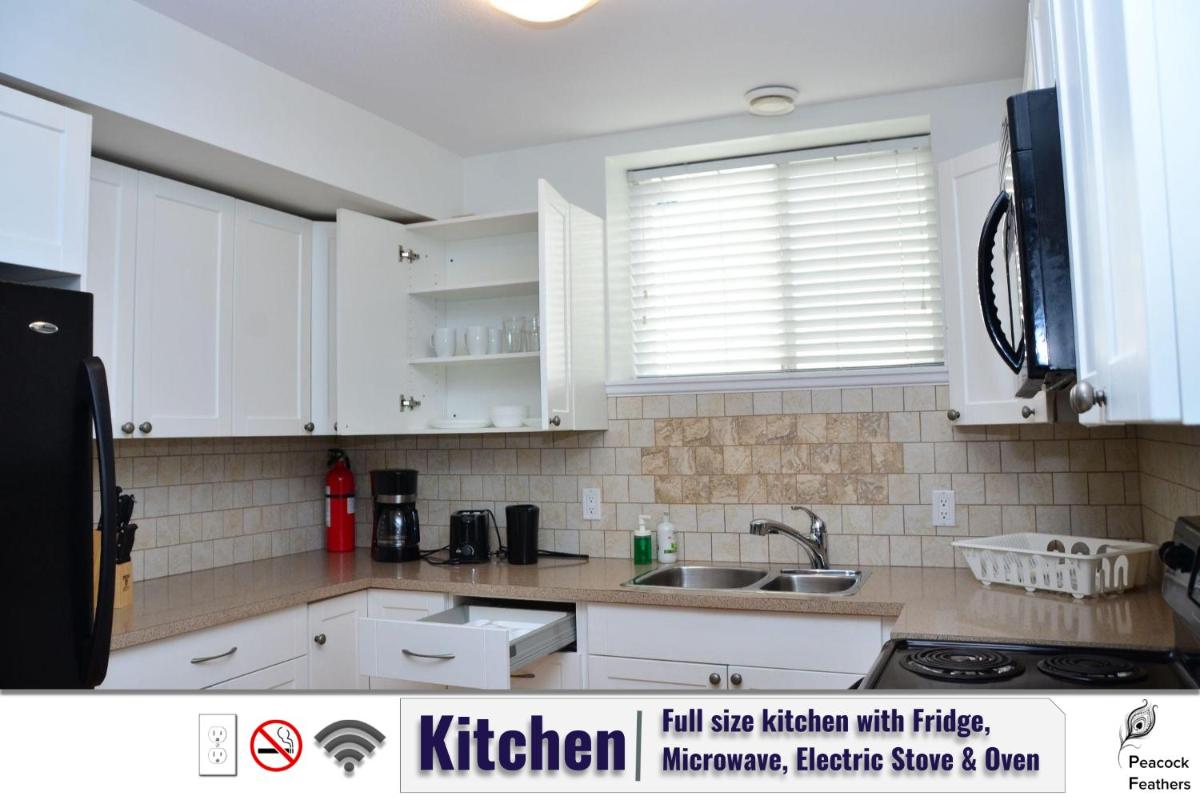 Stylish Guest Suite with Free Parking - Sleep up to 6 - Housity