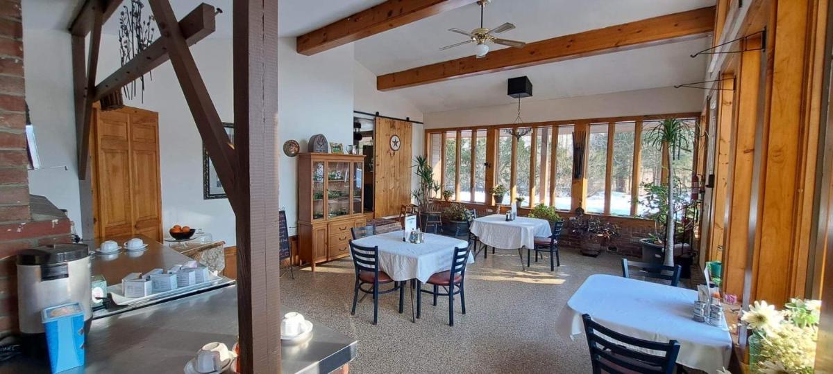 BridgeTree B & B - Housity