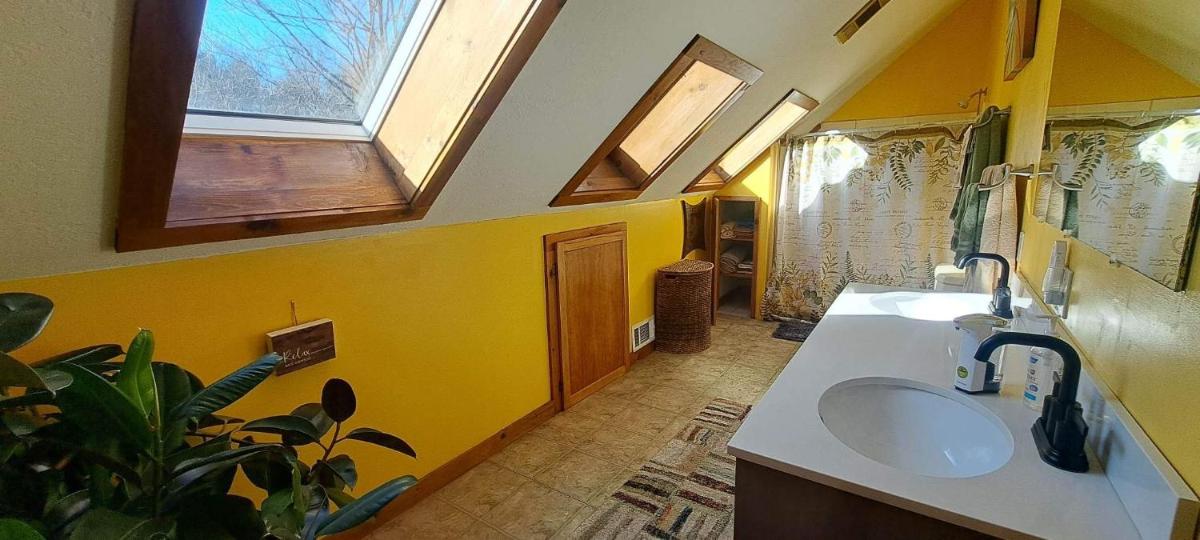 BridgeTree B & B - Housity