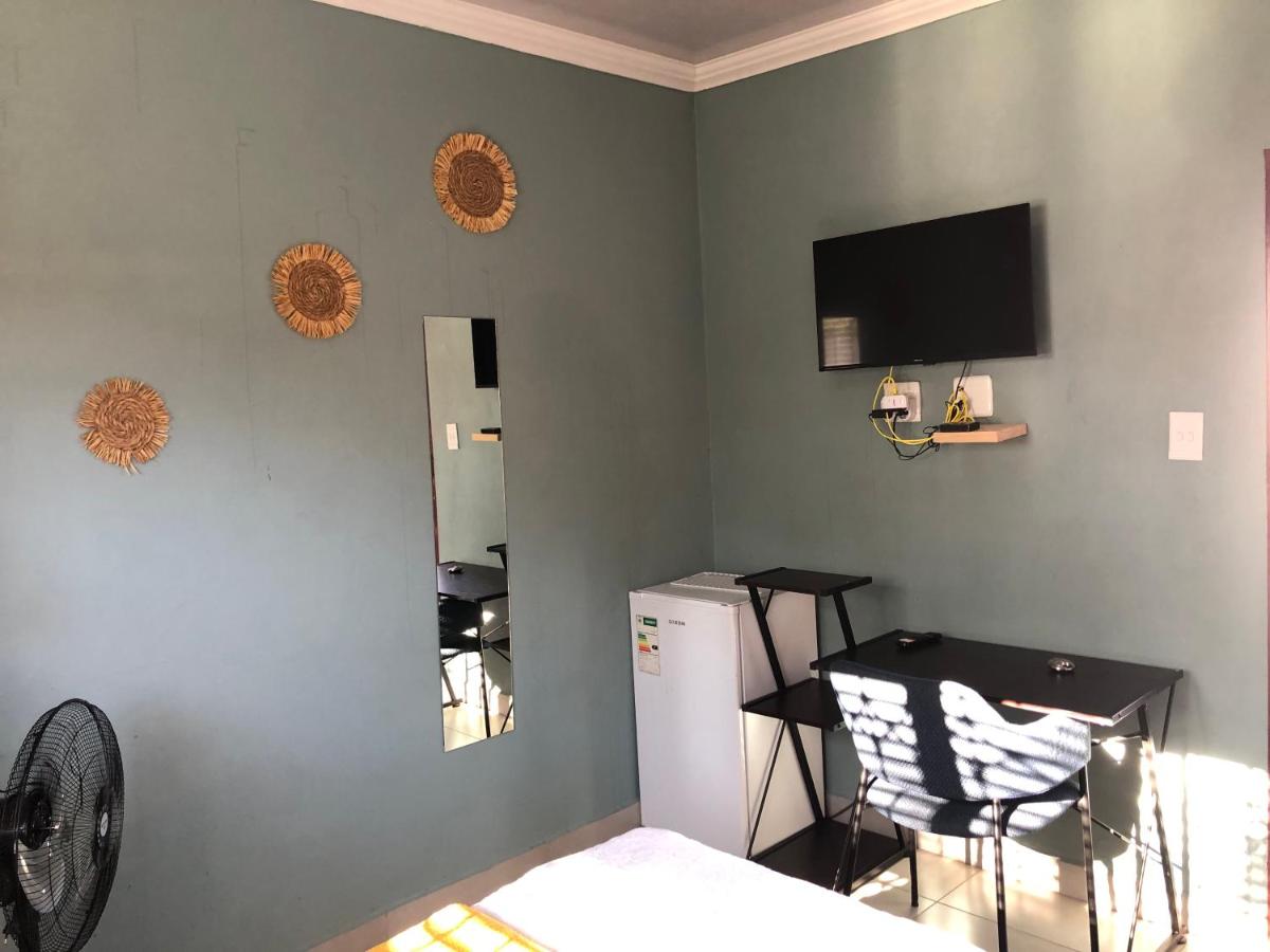 Pozi Guest House - Housity