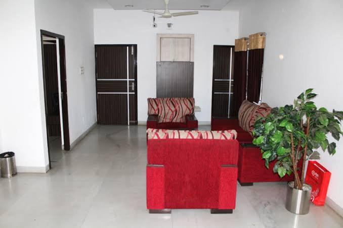 Moonlight Service Apartment - Housity
