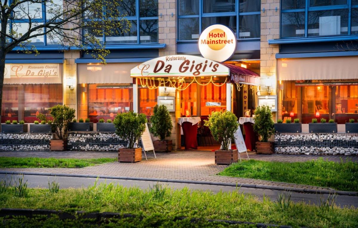 Mainstreet Hotel - Housity