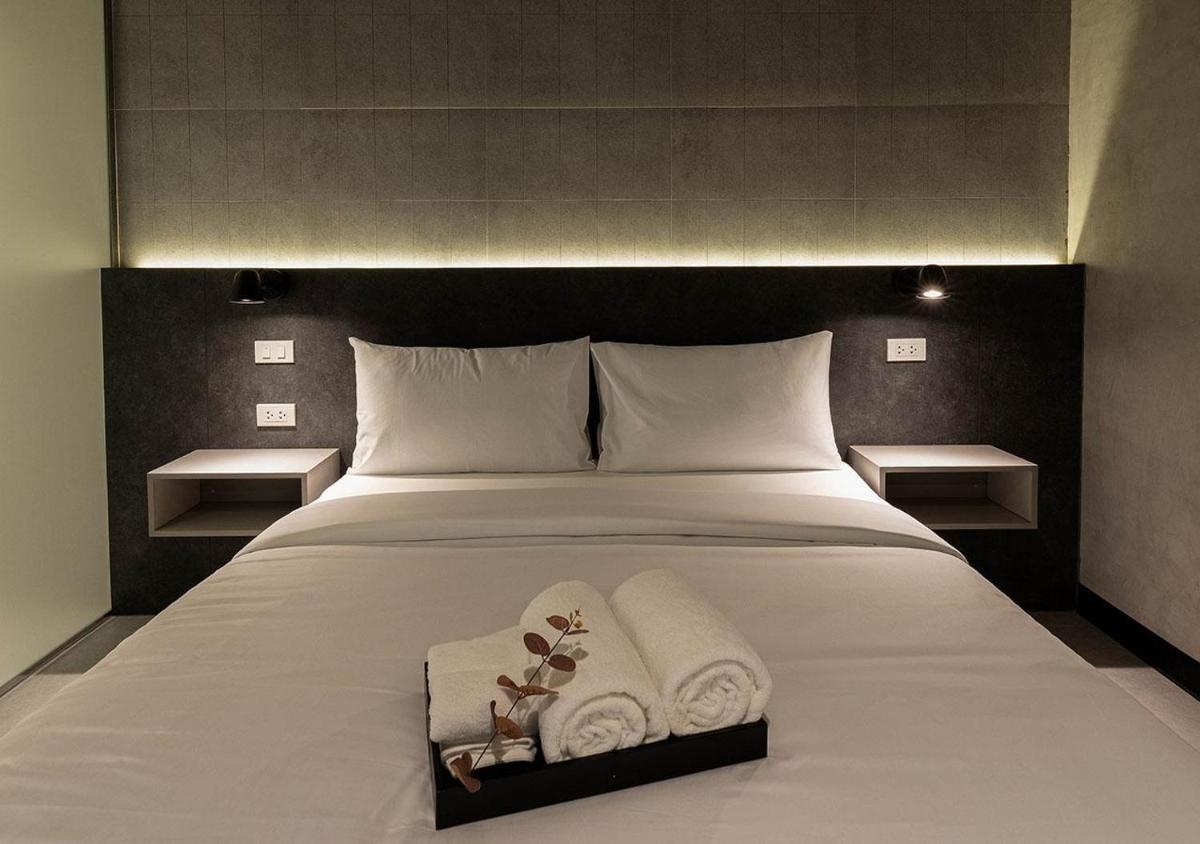EX2 Hotel - Housity
