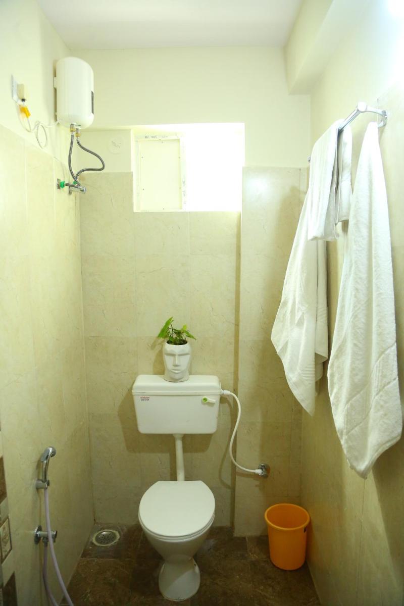 Hotel Golden Arrow - Housity