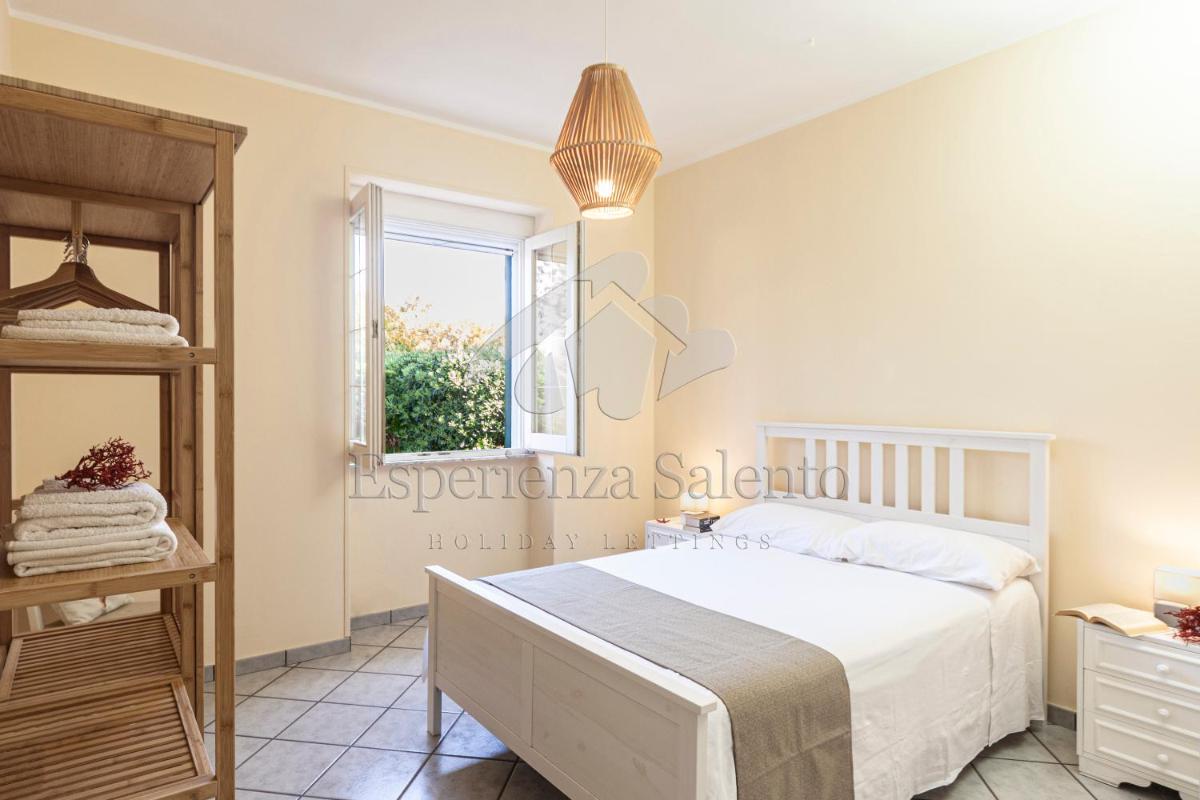 Breezy Beach House - Housity