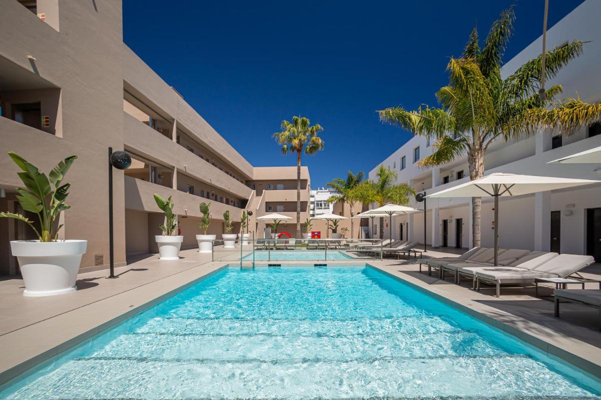 Piscina en o cerca de Migjorn Ibiza Suites & Spa