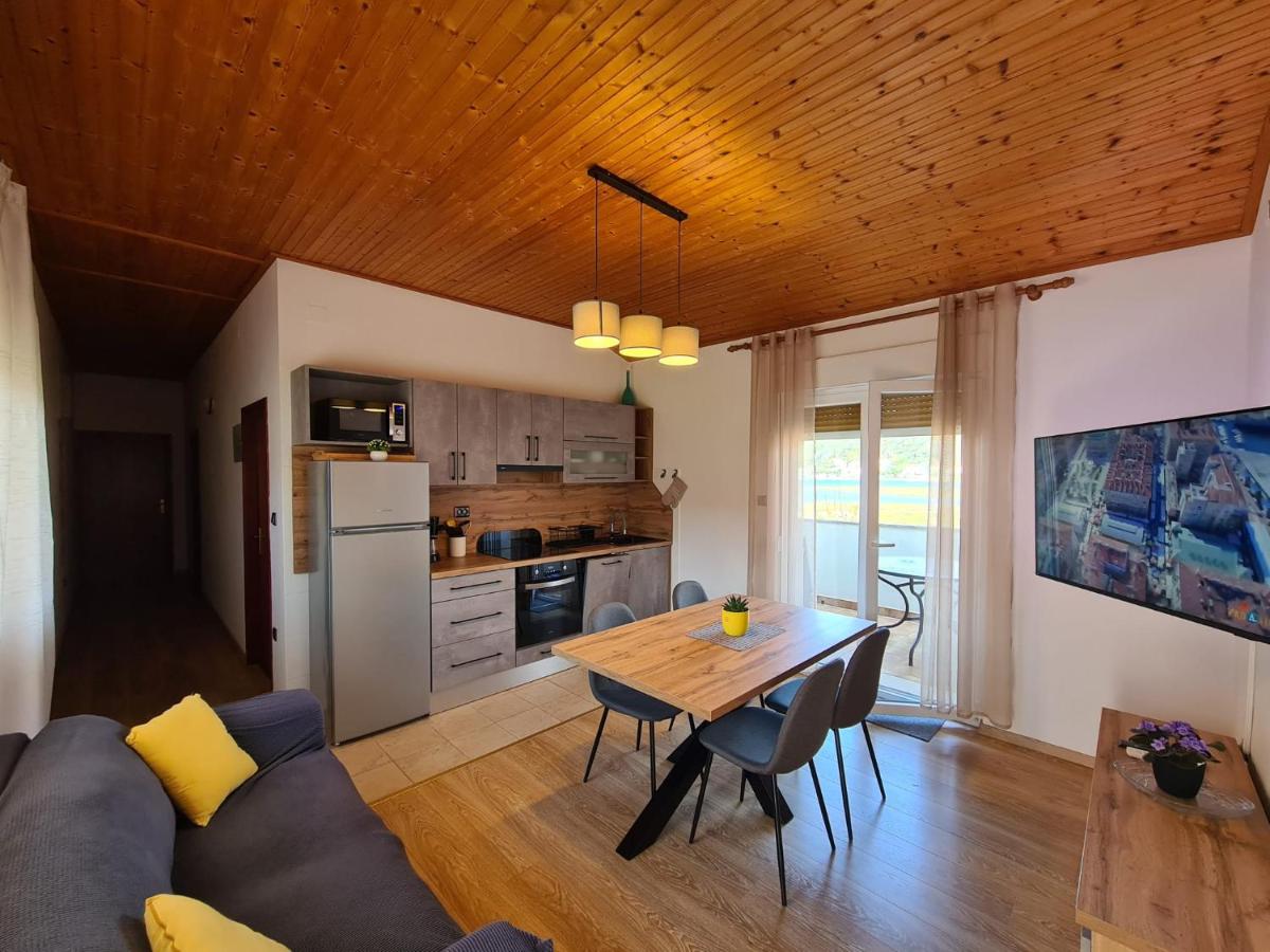 Apartments Angela Rab - Housity