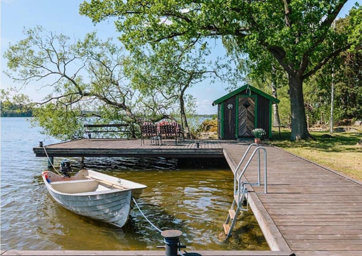 Escape to Your Very Own Private Island - Just 30 Minutes from Stockholm - Housity