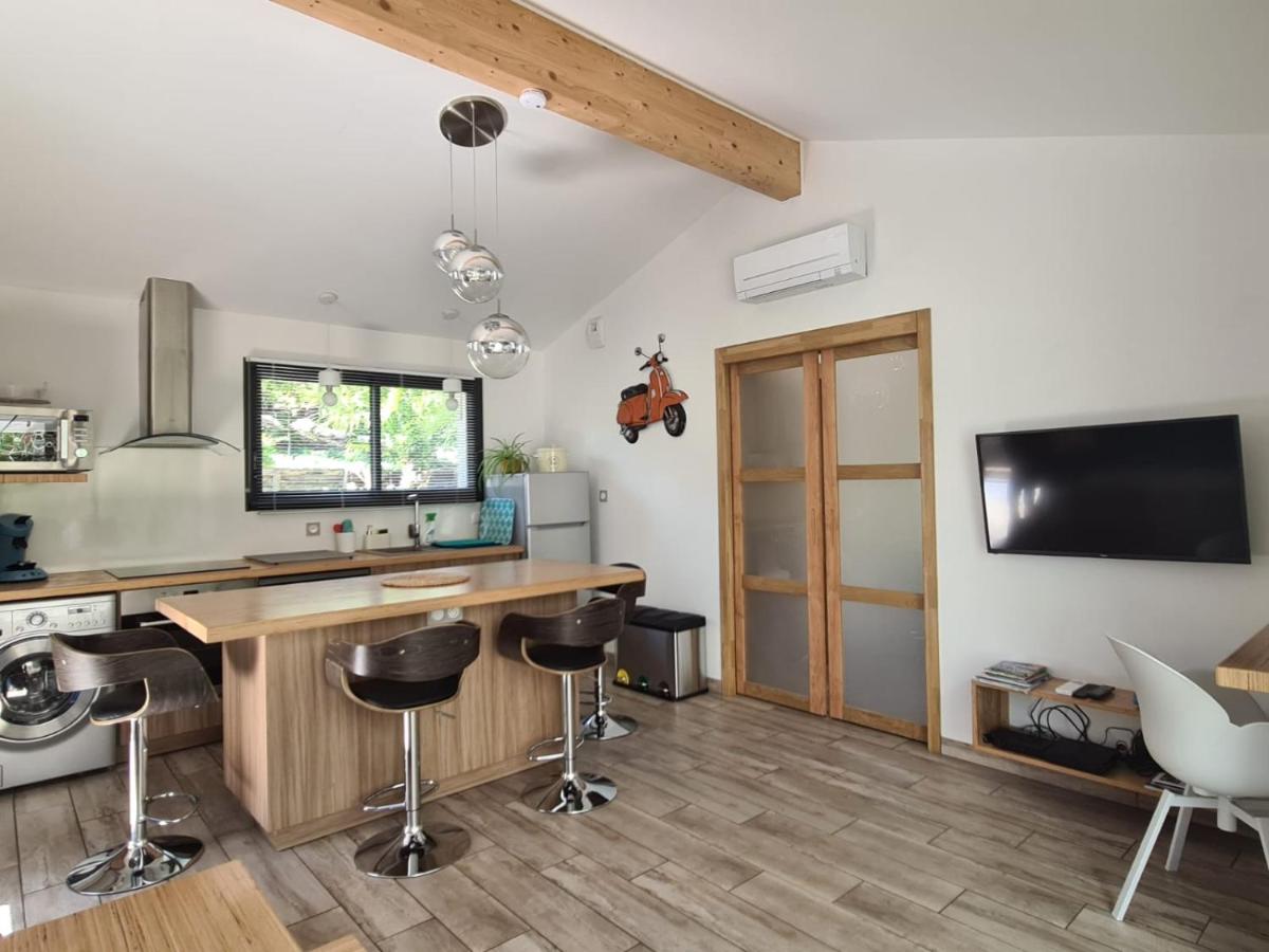 PAUSE NATURE Maison Cosmos avec parking gratuit - Housity